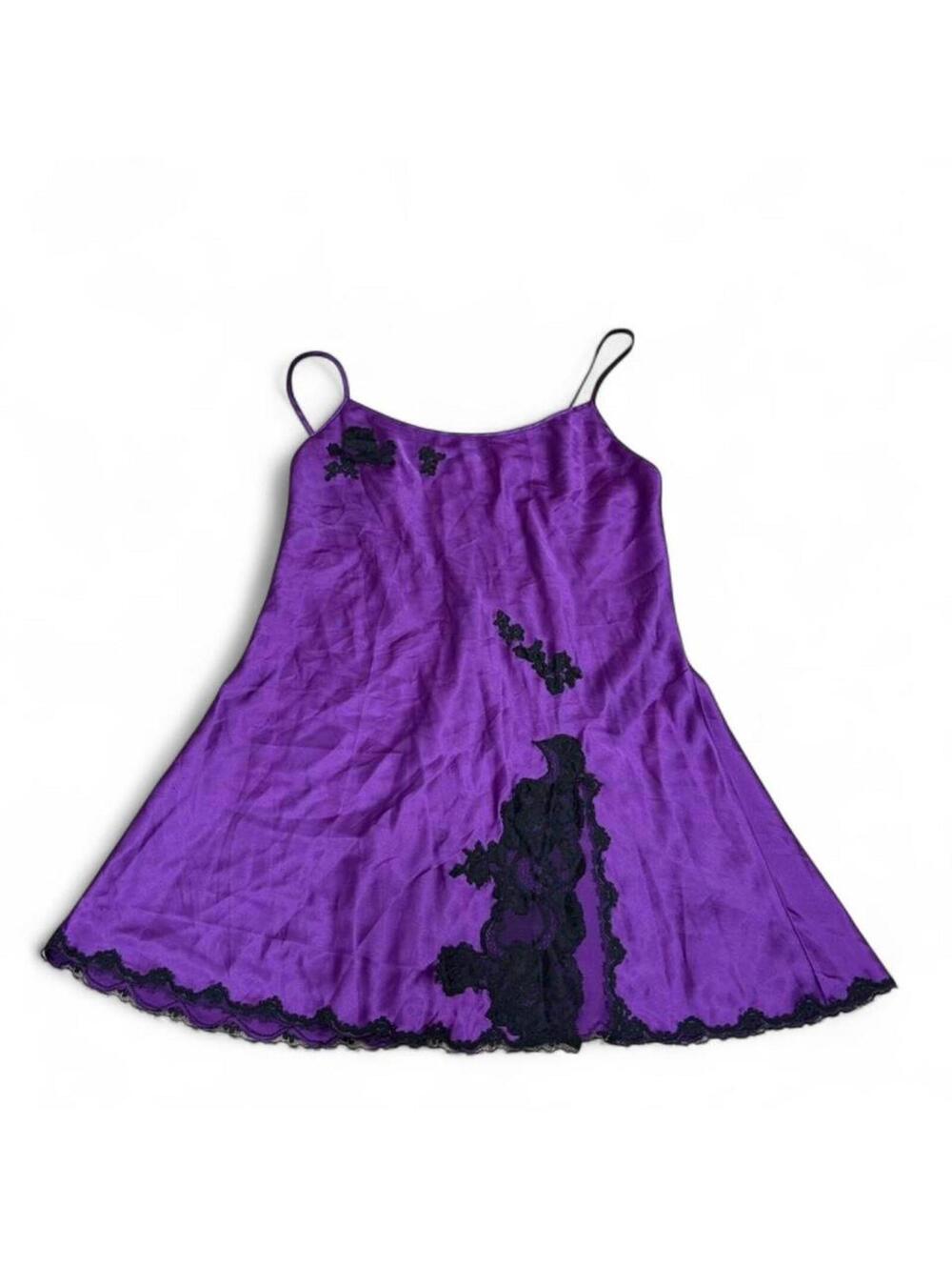 Y2K 90s Victoria's Secret purple lace slip